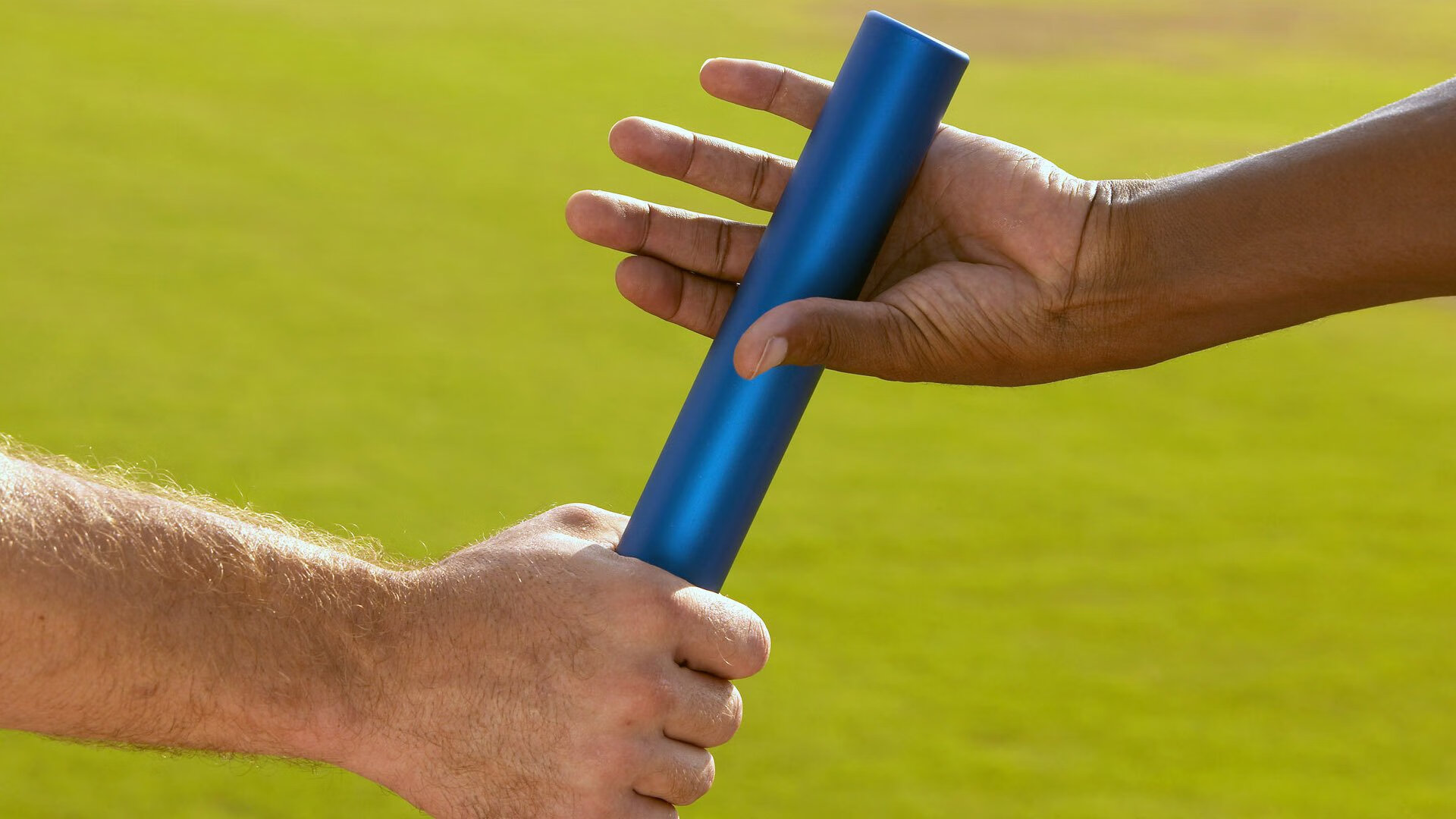 中国足球不同阵型下前锋触球位置热图，足球中前锋的位置和打法